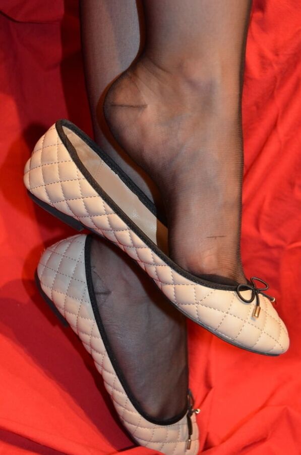 Nylon Feet in Flats &amp; Ballerinas