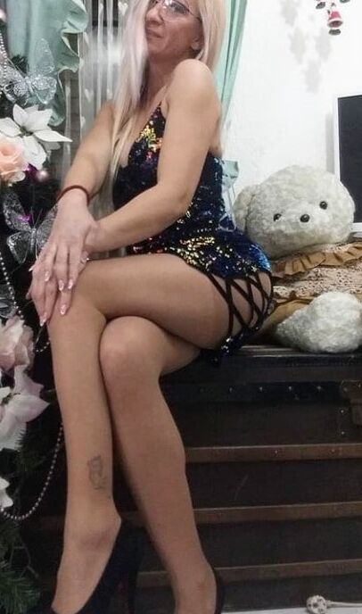 Mature Cunts I Fuck for Cash