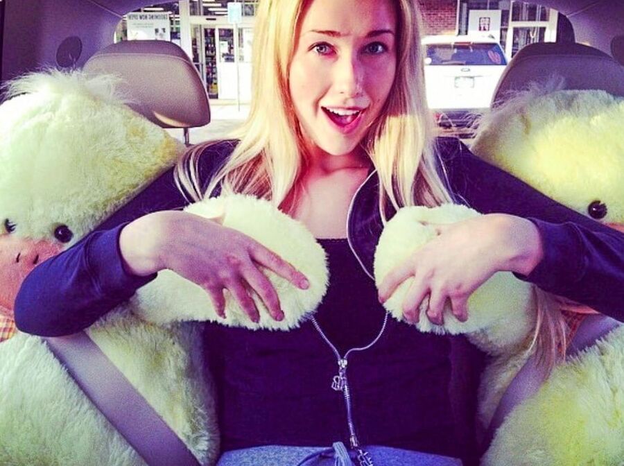 noelle foley