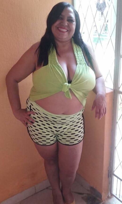 Brasileira gostosa (hot chubby)