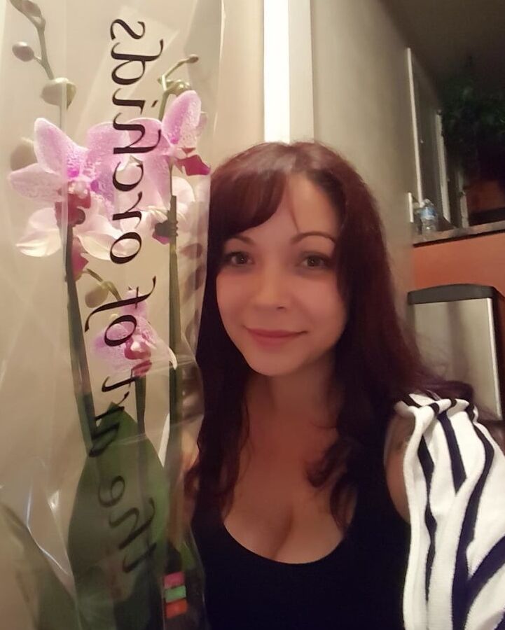 Slutwife Stephanie from Brantford, Ontario