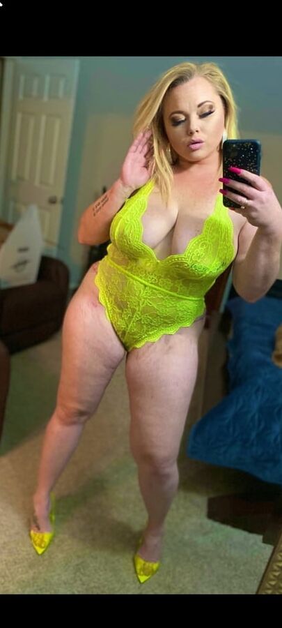 Busty BBC loving snowbunny Katrina