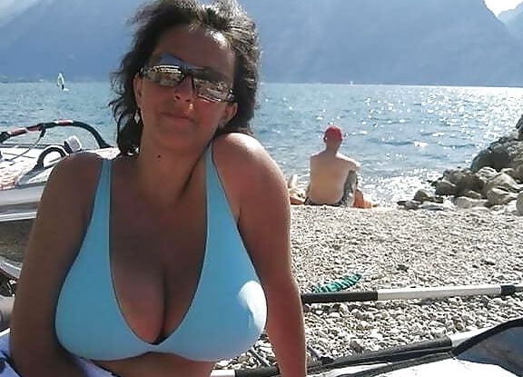 busty maria top huge