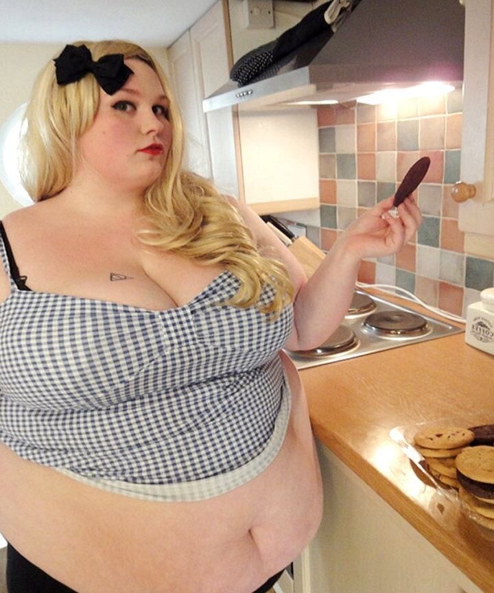 Hoodyman SSBBW . Do you want to be exposed as a fat pig