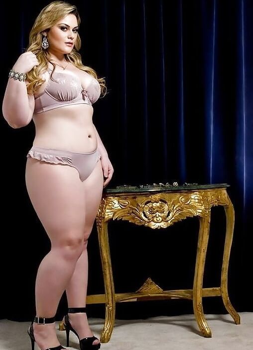 Chubby girls in High Heels!