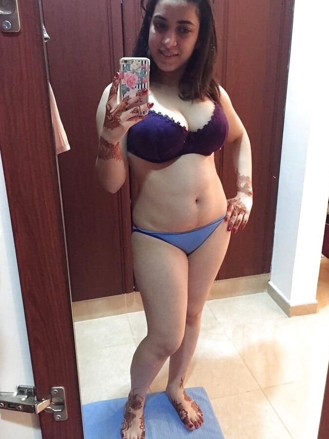 Desi Nude Horny Sluts Collection
