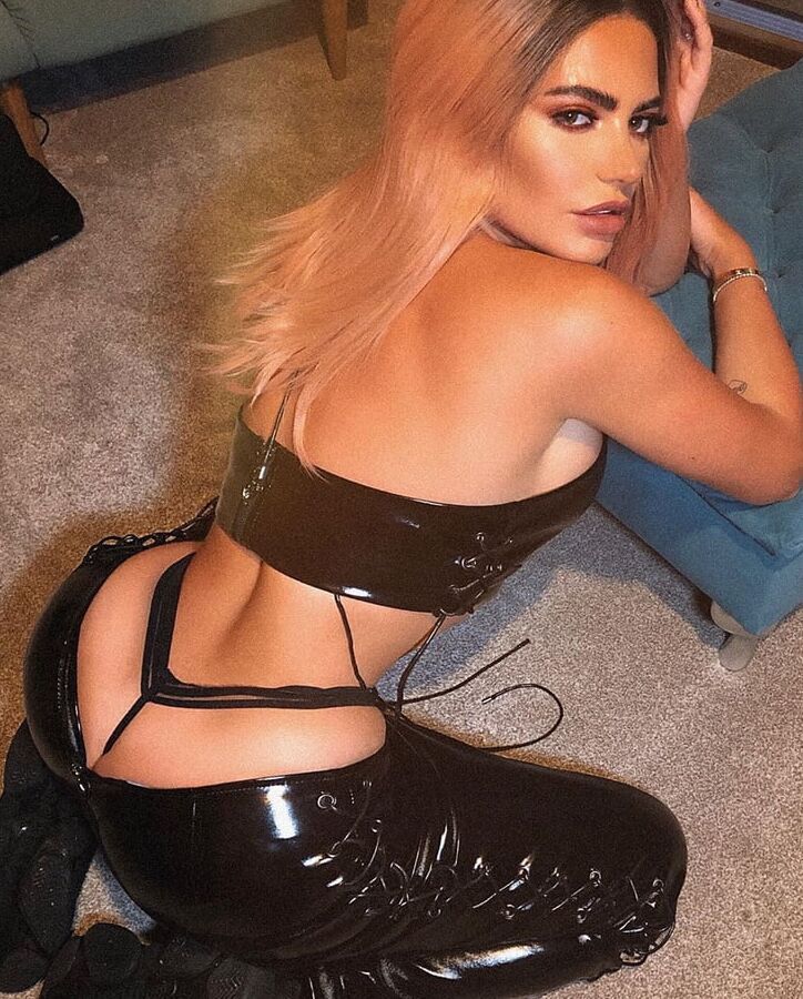 Megan Barton Hansonlive Island Babe