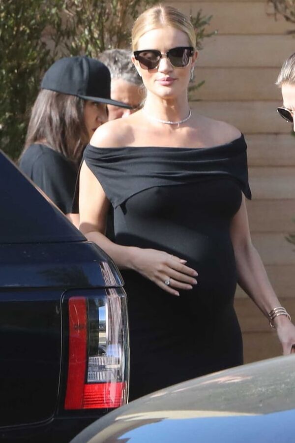 pregnant rosie huntington whiteley