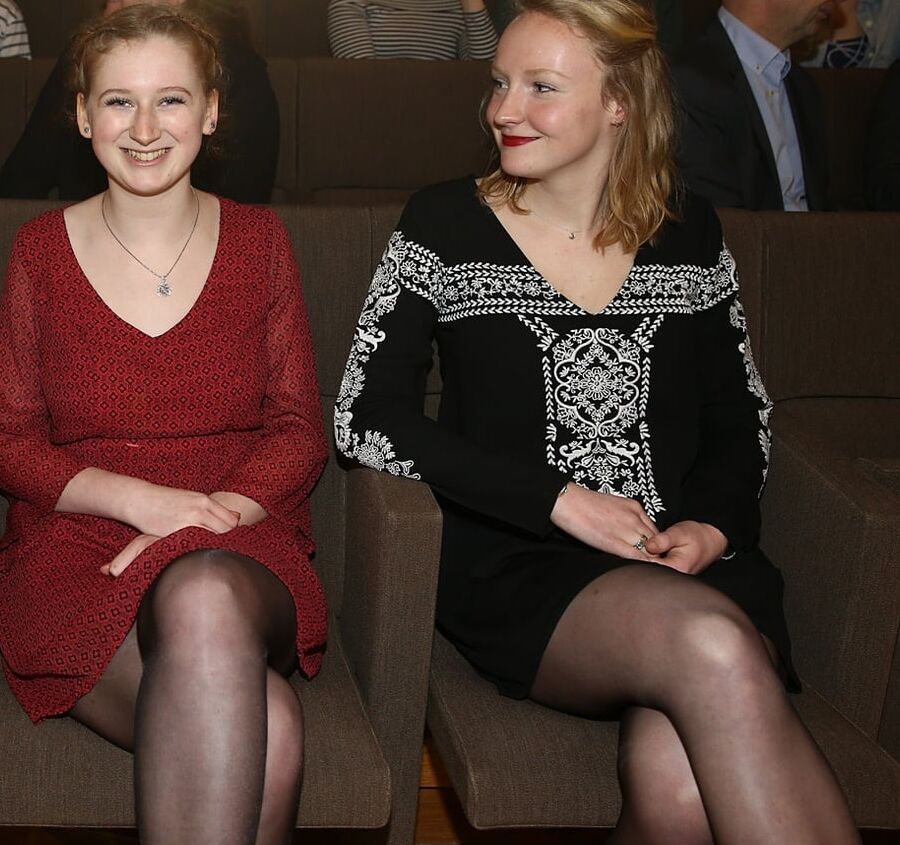 Museum Girls in Pantyhose
