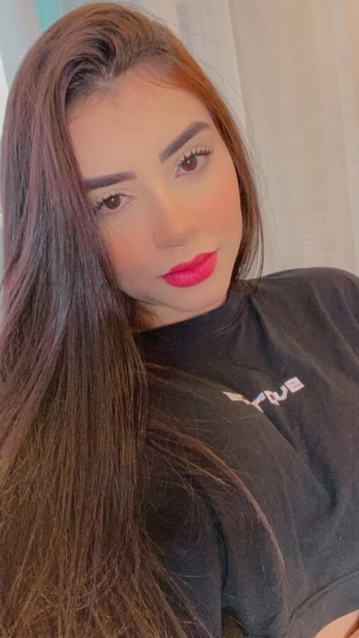 Taina Costa