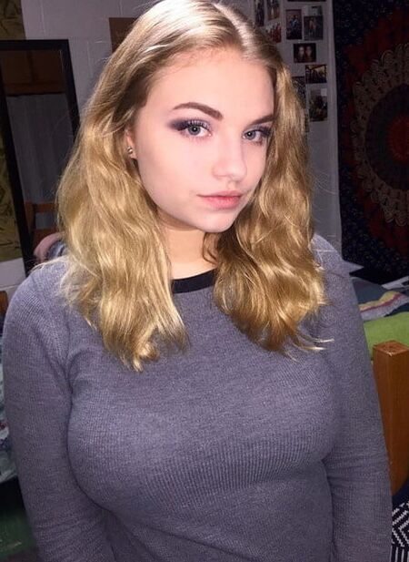 Big tit blonde
