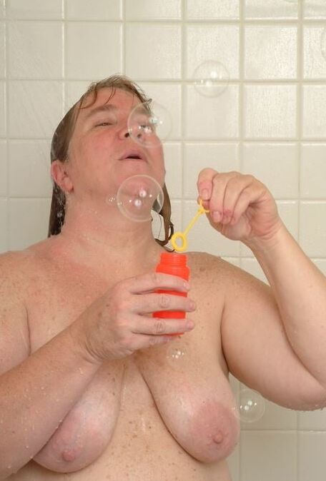 Bbw mix (Granny,s showertime)
