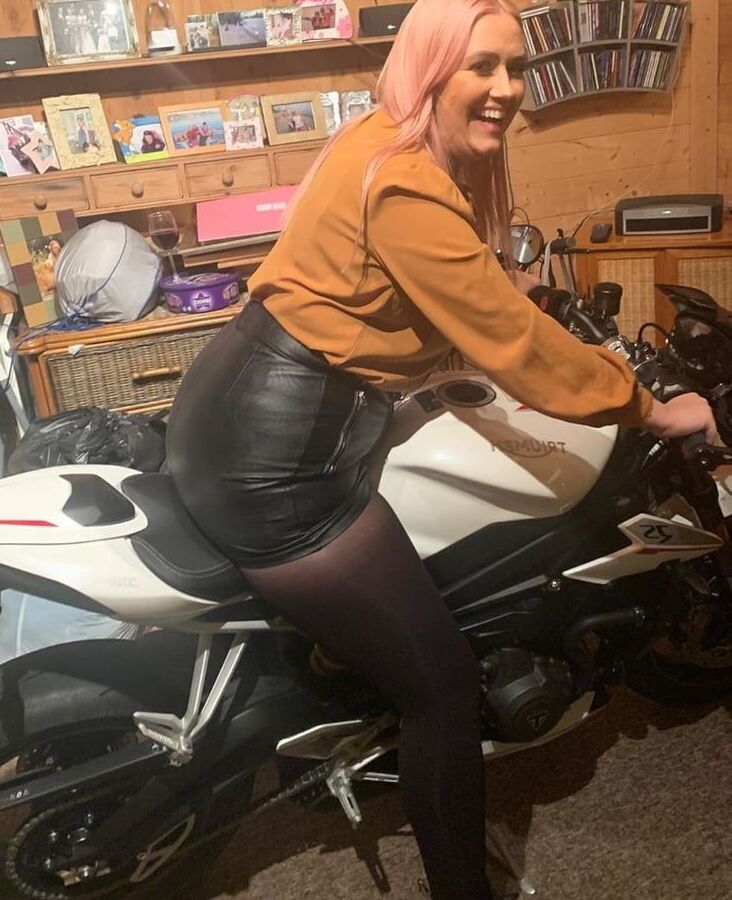 Ellie Warner (gogglebox)