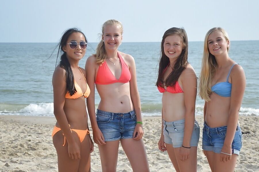 Rank the ladies (L to R)