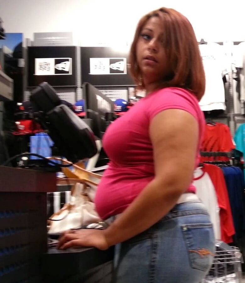 Sexy ass Latina Milf