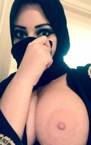 Muslima&;s unveiled hills
