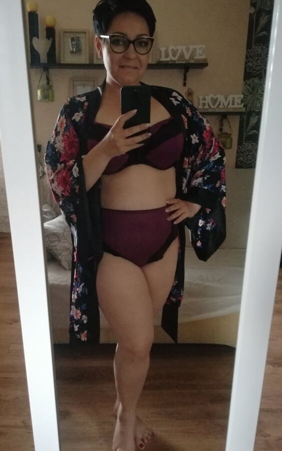 sexy plus size ladies in lingerie