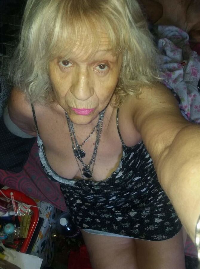 Abuela caliente
