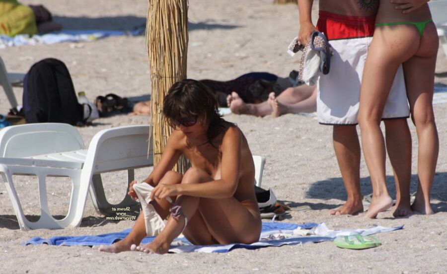 Milf Changing on the Fkk Beach