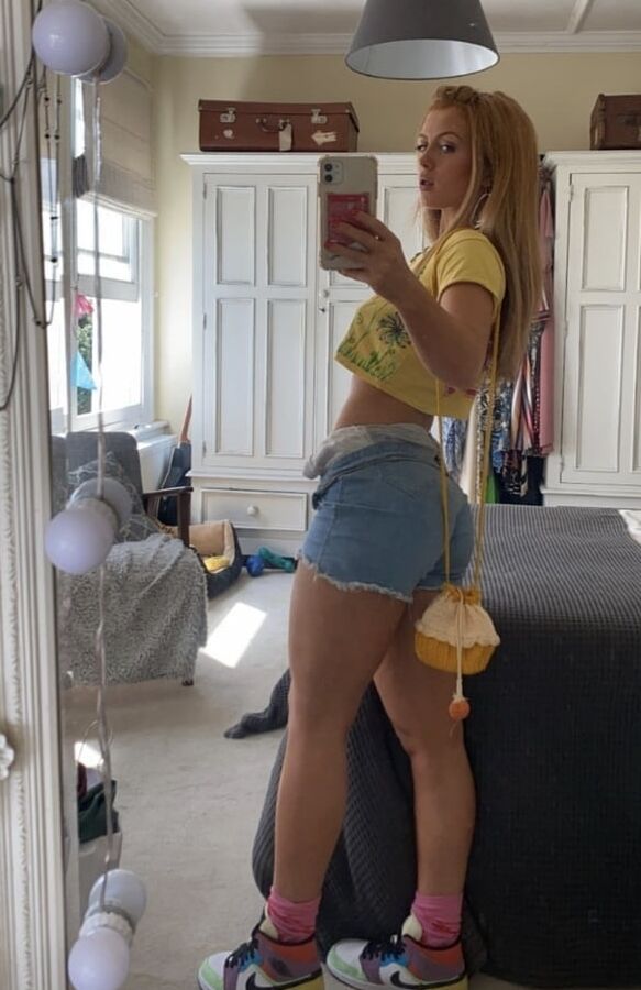 Maisie Smith Eastenders actress