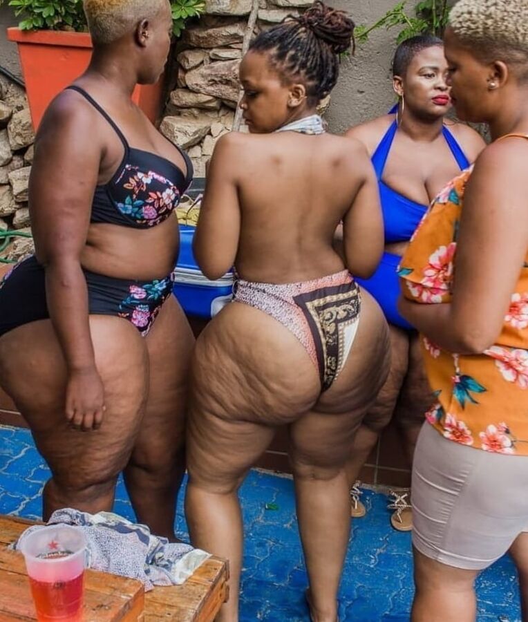 BBW and SSBBW Asses