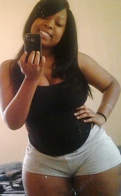 Big Tit Amateur (Ebony)