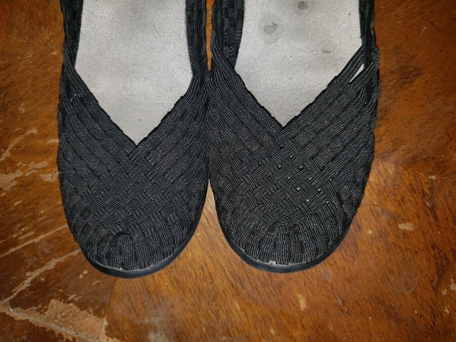 Great Northwest Clothing Co. "Tamika" Woven Wedges - Black