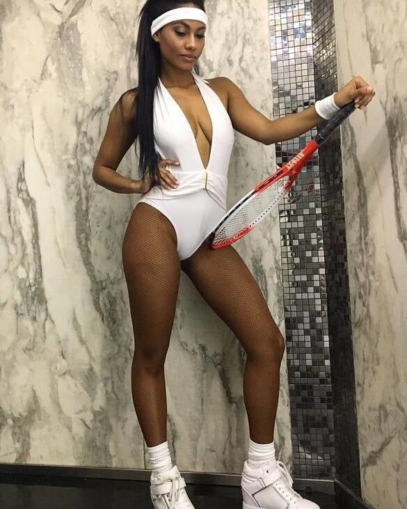 Nia Correia