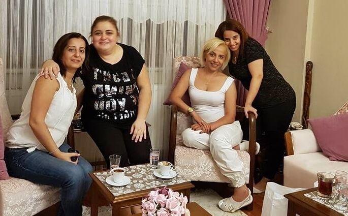 Milf blonde hot turk turkish olgun kadin legs wife dress
