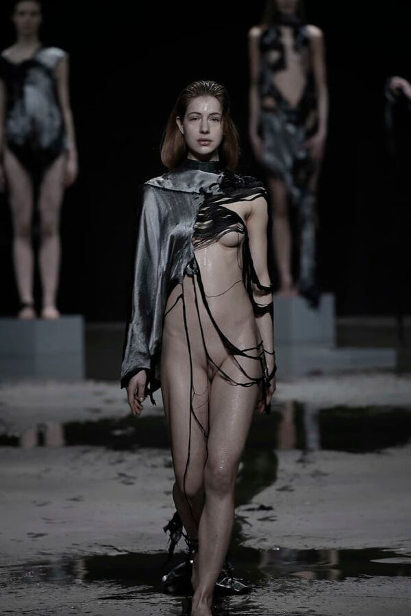 Models Haute Couture
