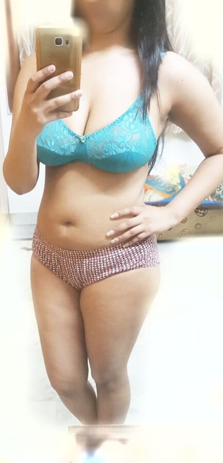 Desi Indian slut bhawana