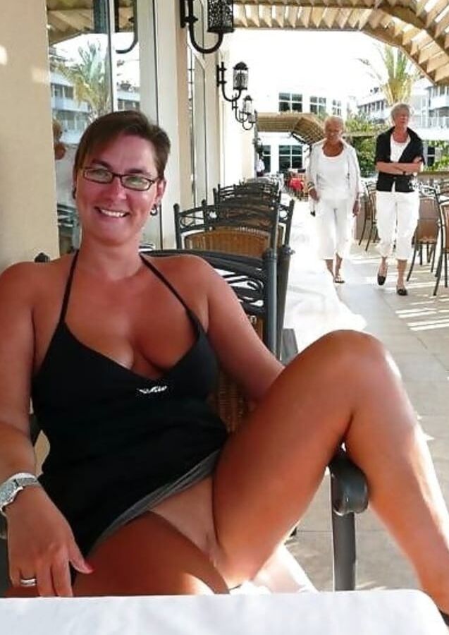 Ces dames font de l&;exhib