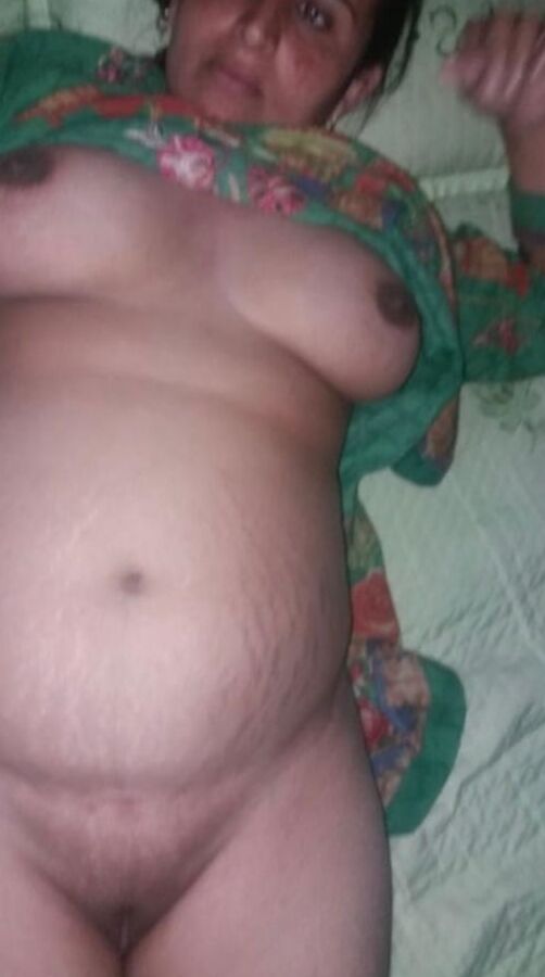 Indian gasti rani show her nude
