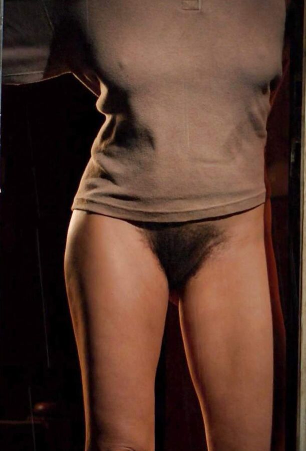 Gina Gershon