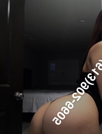Latina Escort