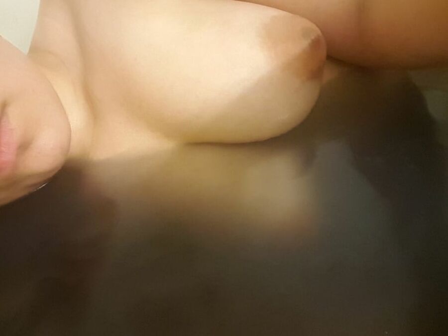 Asian Slut Daisy Exposed