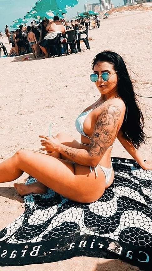 MORENAS lindas tops gostosas