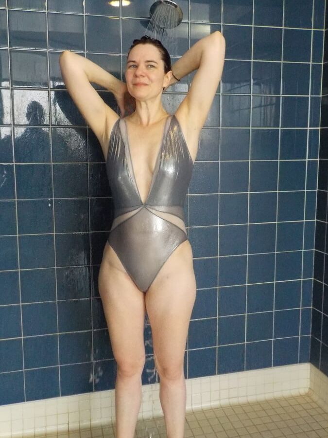 Another hot wife