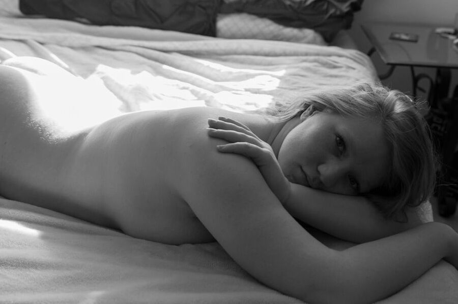 Come on dear, I&;m waiting on bed