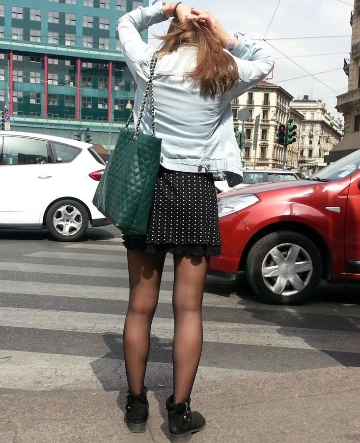 Street Pantyhose - Unaware Cunny on the Street