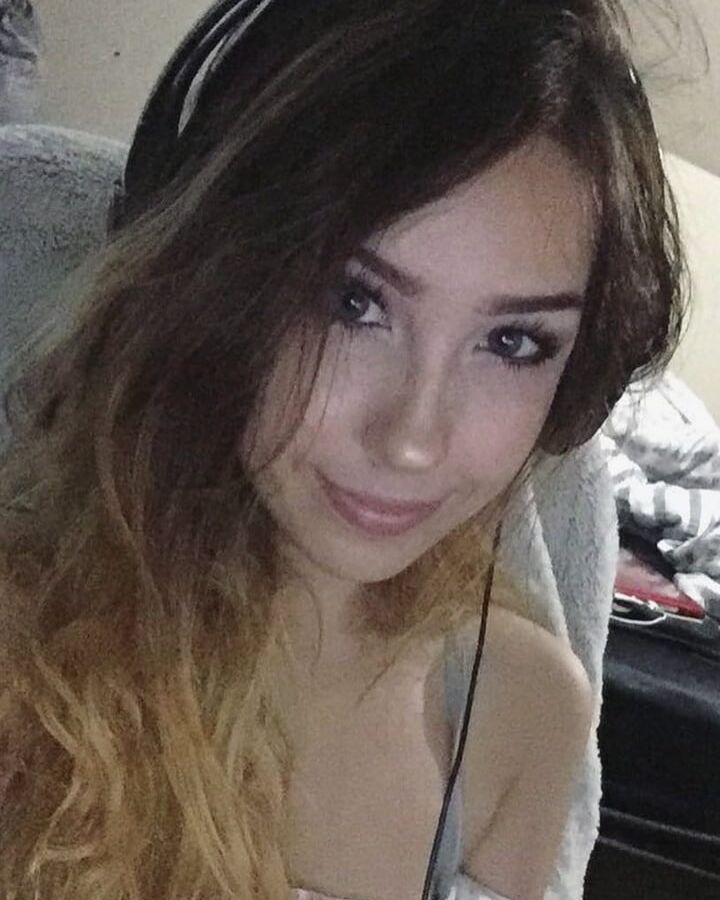 ADORABLE HOTTIE