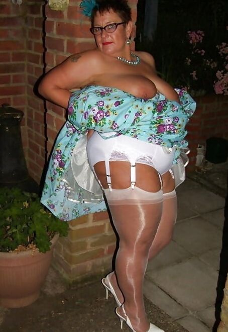 Chubby girls in High Heels!