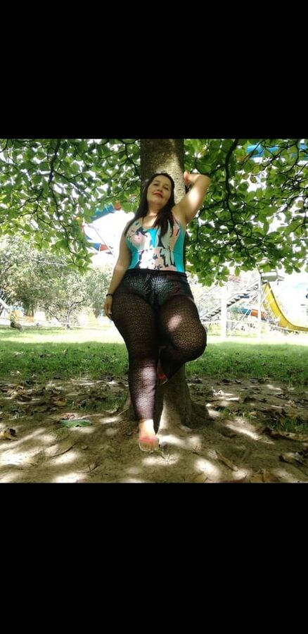 Mamacita Nalgona madura Jennifer