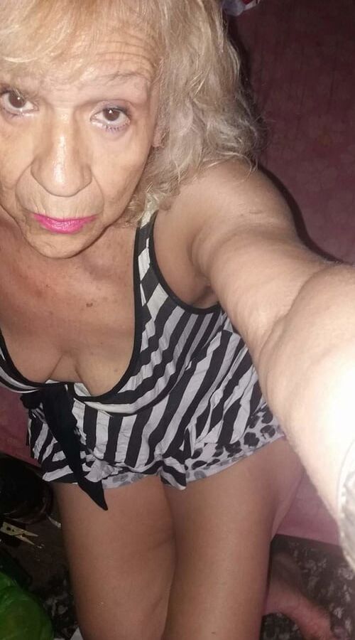 Abuela caliente