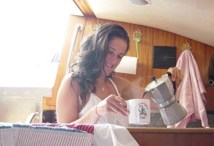 Italian brunette Milf mom Paola exposed from milano