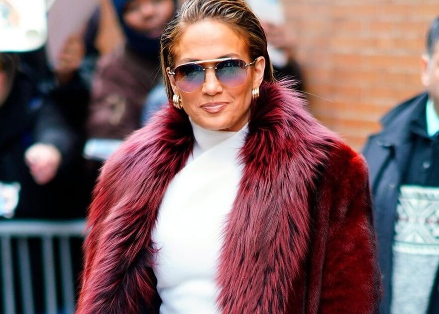 Jlo looking hot in fur