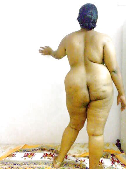 Desi Big Ass Aunty