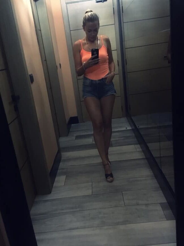 Bombshell godess Gorica from Novi Sad