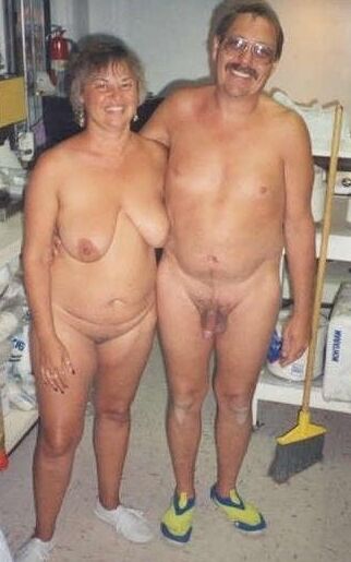 COUPLE NUDES