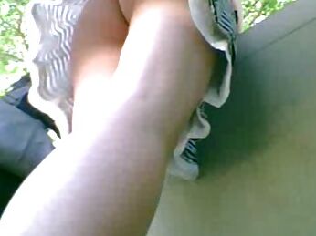 Upskirt ups debaixo da saia